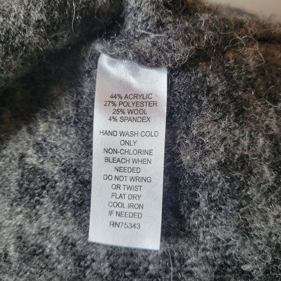 Fenn Wrght Manson Houndstooth Gray Wool Button-Up Sweater Coat - Picture 4 of 7